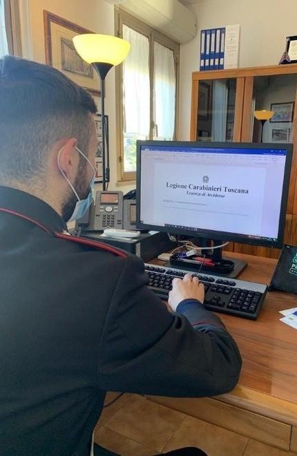 Clonano carte di credito per fare shopping on line Marito e moglie denunciati