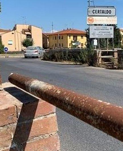 Stop ai mezzi pesanti sul ponte tra Certaldo e Gambassi Terme 