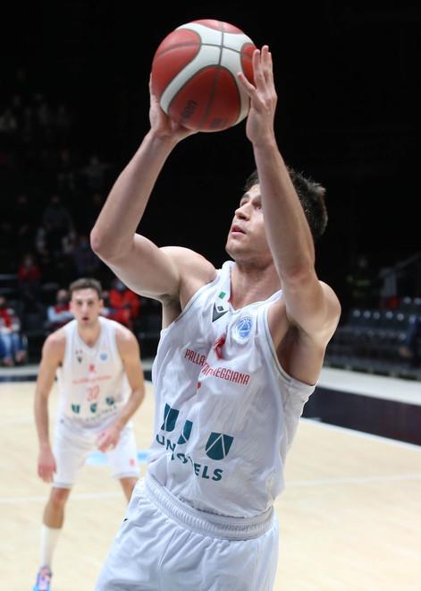 Deludente thompson candi al top