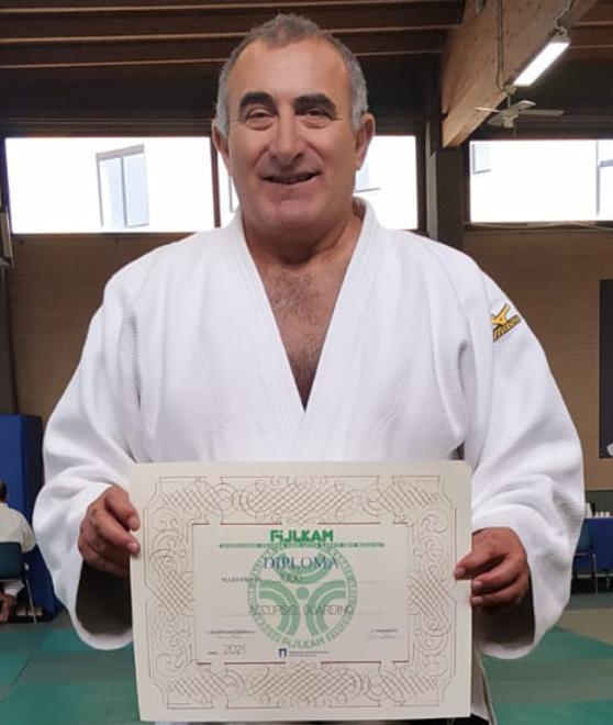 Guardino si è laureato a pieni voti maestro Fijlkam