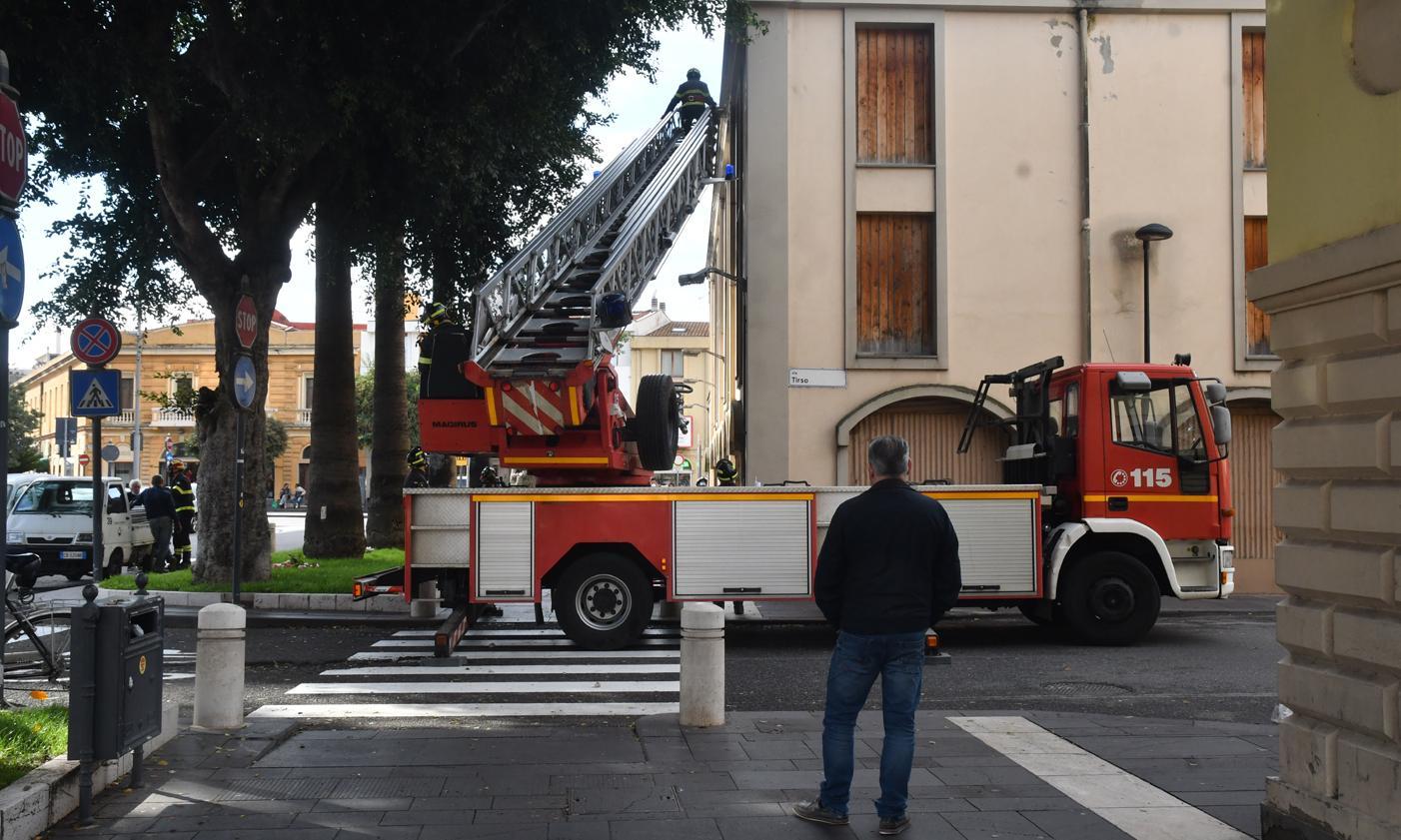 Piovono calcinacci