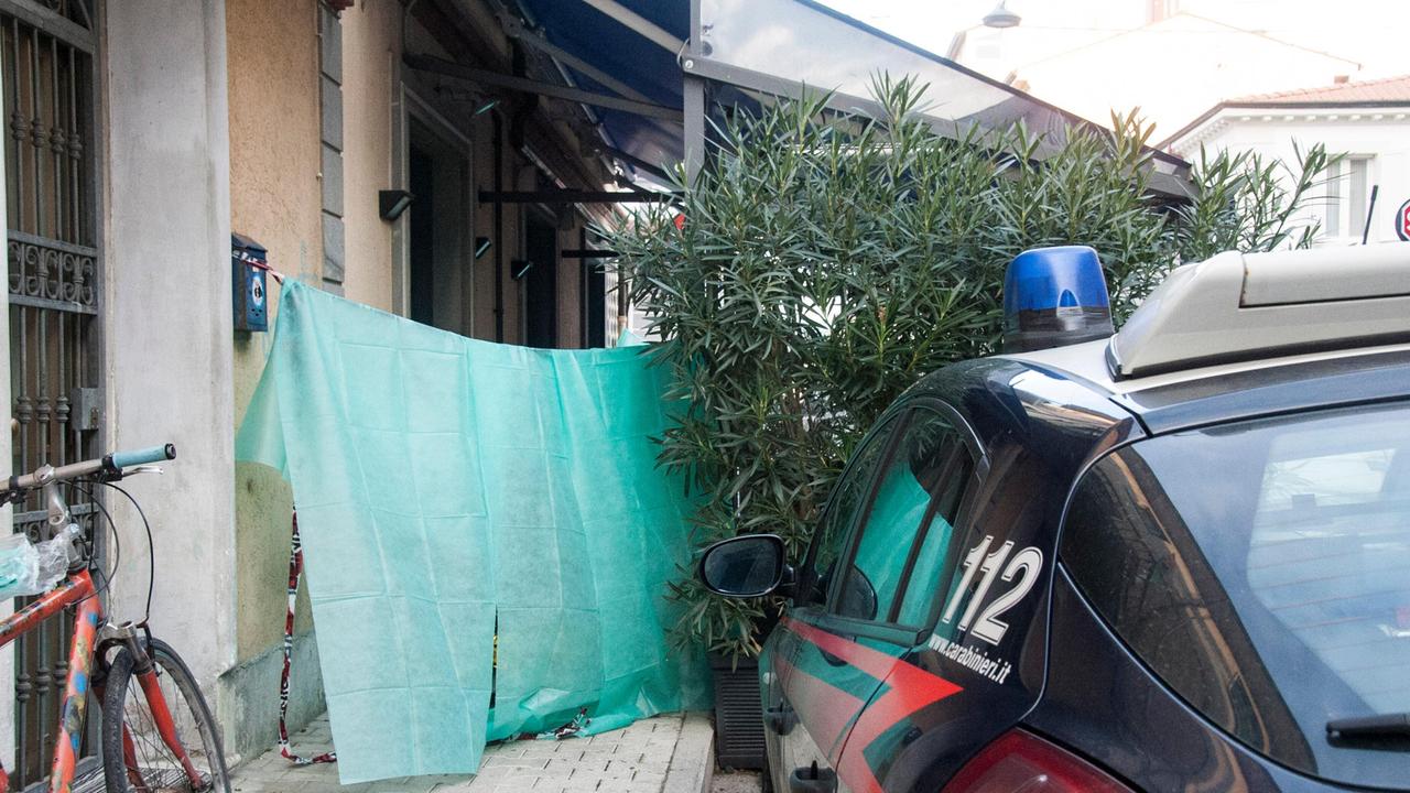 È di una viareggina di 57 anni il cadavere trovato all'alba nella veranda di un ristorante