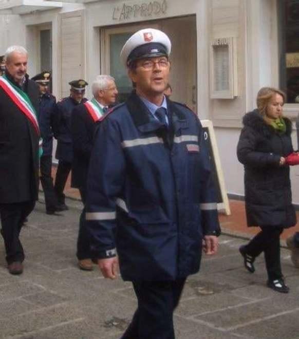 Benti non c’è più, Campo in lacrime per il vigile urbano morto di malattia 