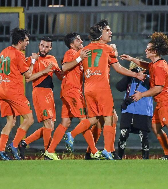 Favola Cenaia dopo l’exploit a Livorno: «Soddisfazione per tutto il paese» 