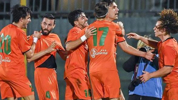 Favola Cenaia dopo l’exploit a Livorno: «Soddisfazione per tutto il paese»