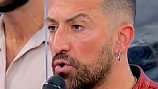 Lacrime per Riccardo anche sui social tv
