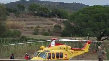 Cade dal tetto di un’abitazione, grave un 28enne
