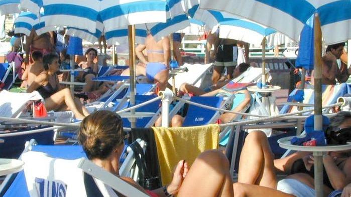 Balneari all’attacco «Le nostre coste finiranno in mano ai big della finanza»