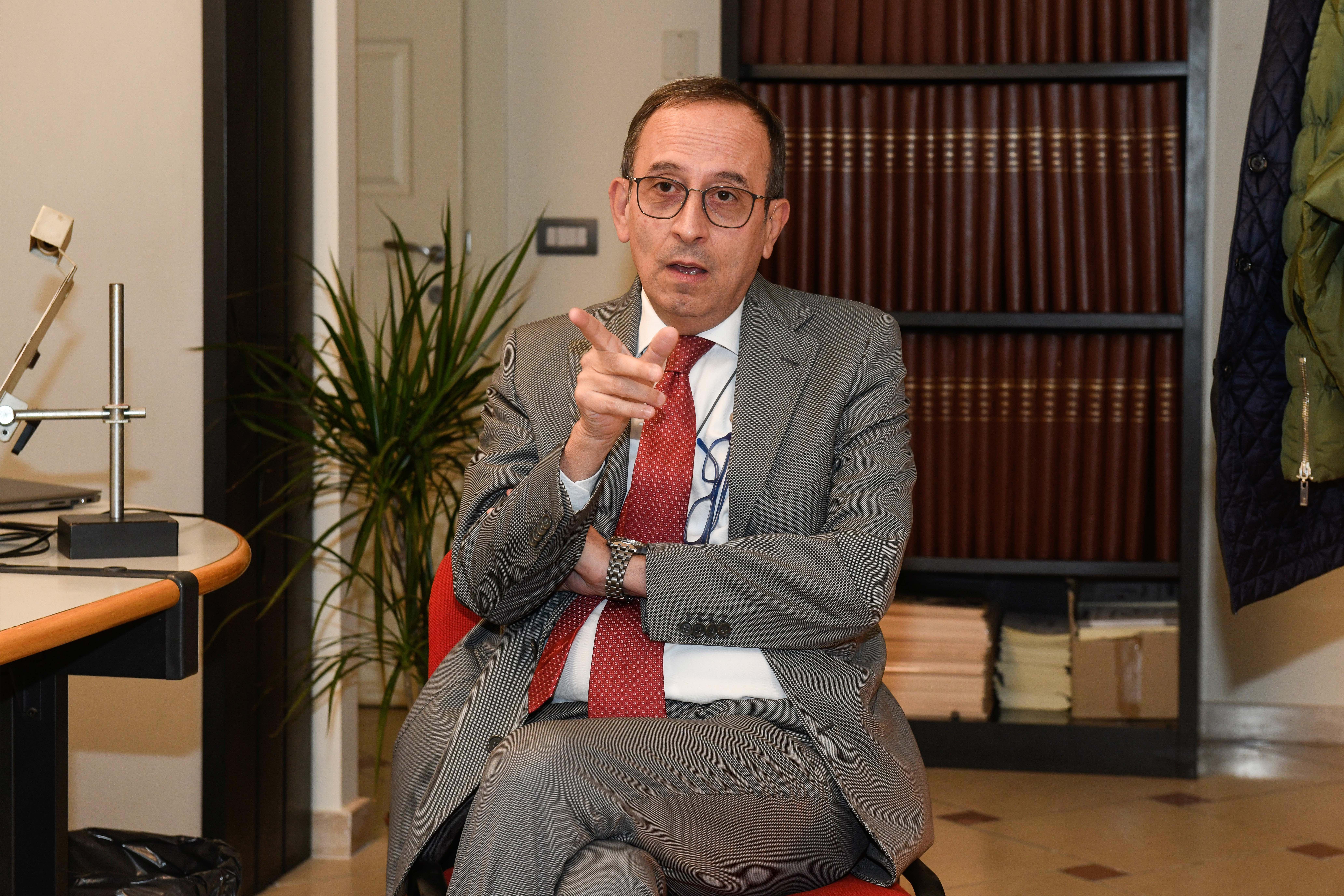 Il prefetto Francesco Esposito