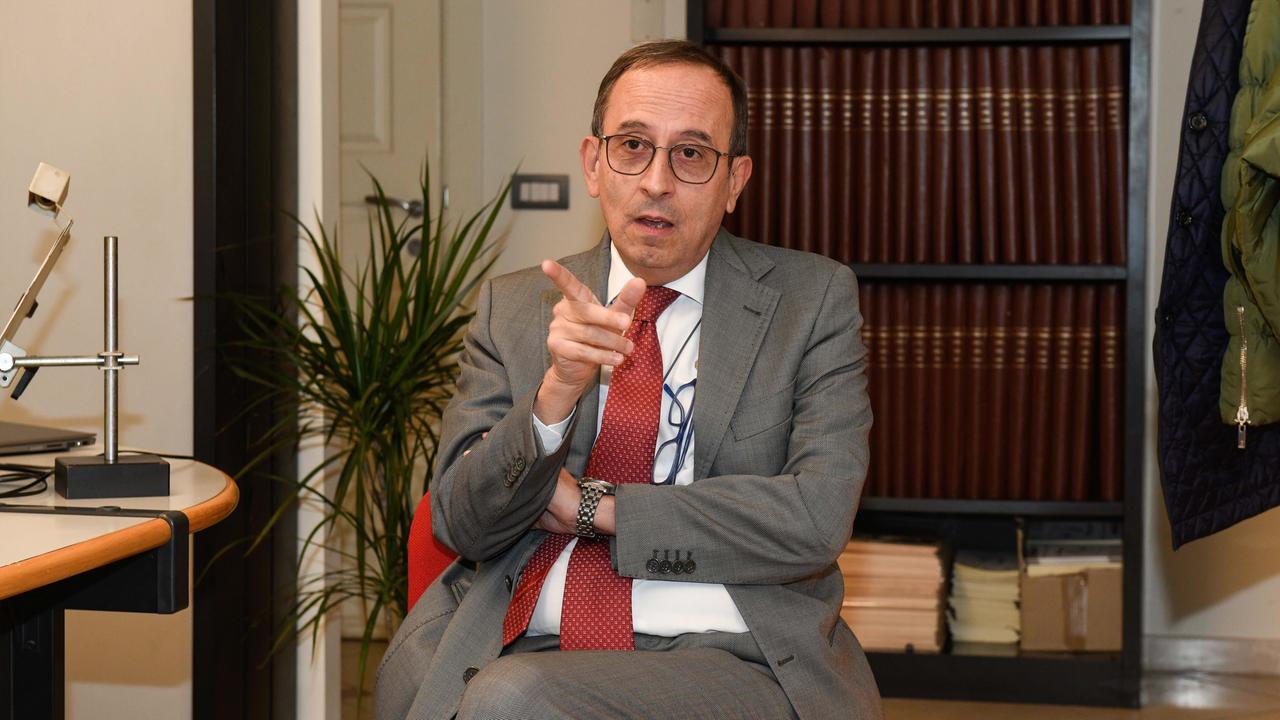 Il prefetto Francesco Esposito