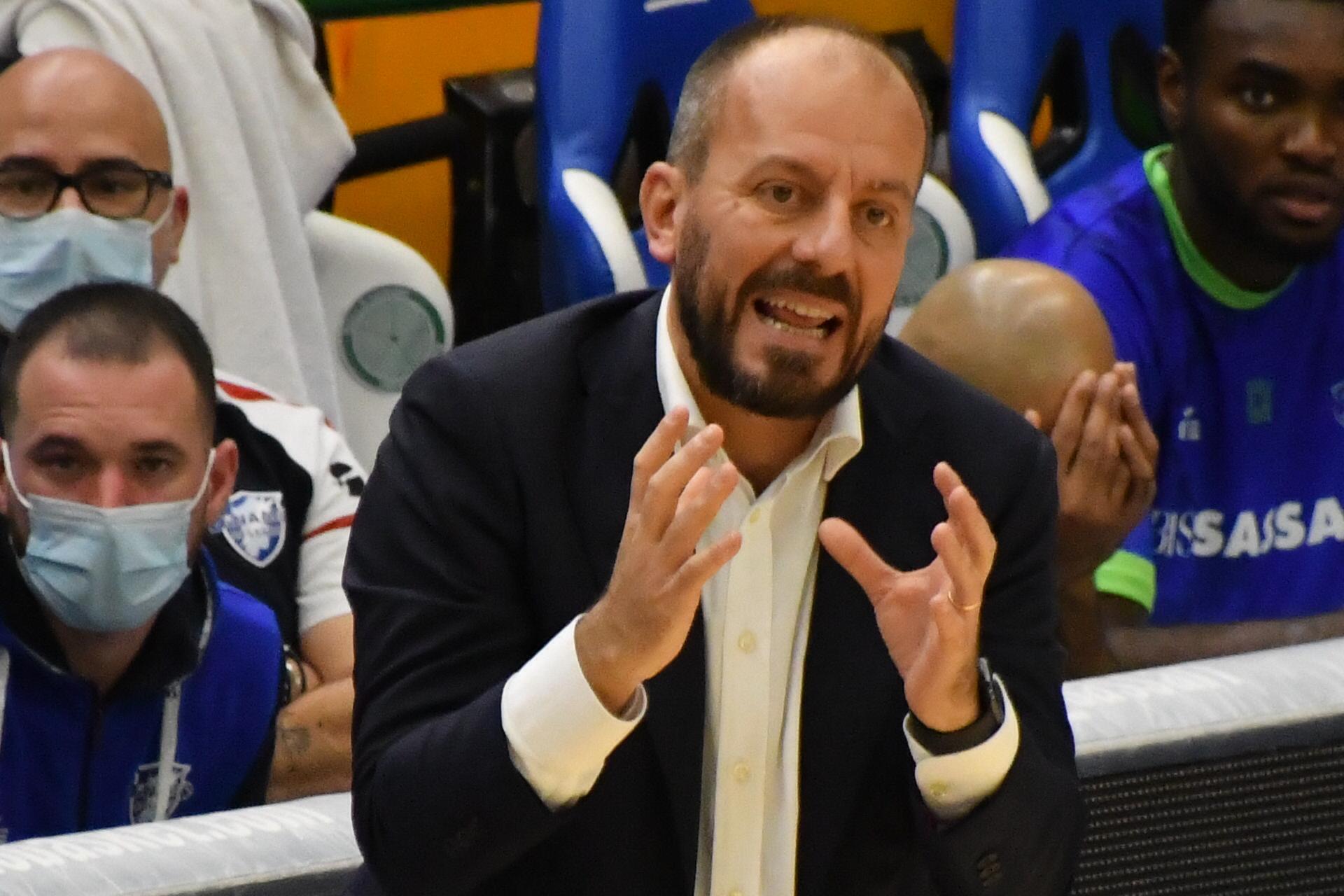 Demis Cavina, coach della Dinamo