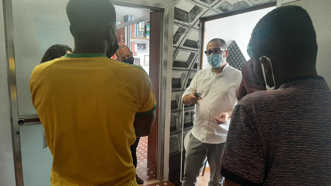 La radio per raccontare le storie di chi non ha voce