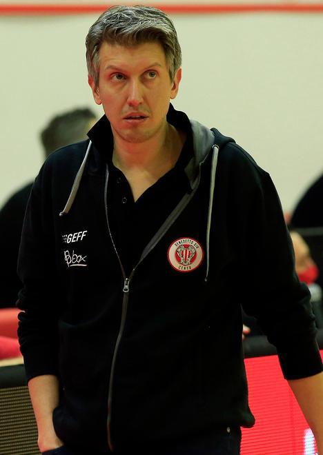 Coach Mecacci lancia Cento: «Vogliamo vincere in casa»