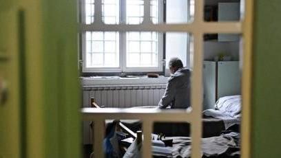 Ferrara, con droga in bocca al colloquio: arrestata dagli agenti di polizia