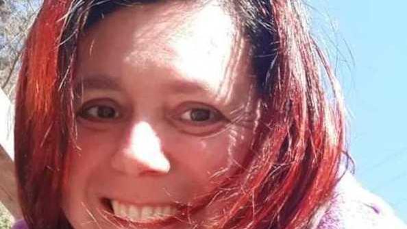 Cameriera muore a 43 anni, la lettera del compagno: «Se puoi vienimi in sogno e sorridi»