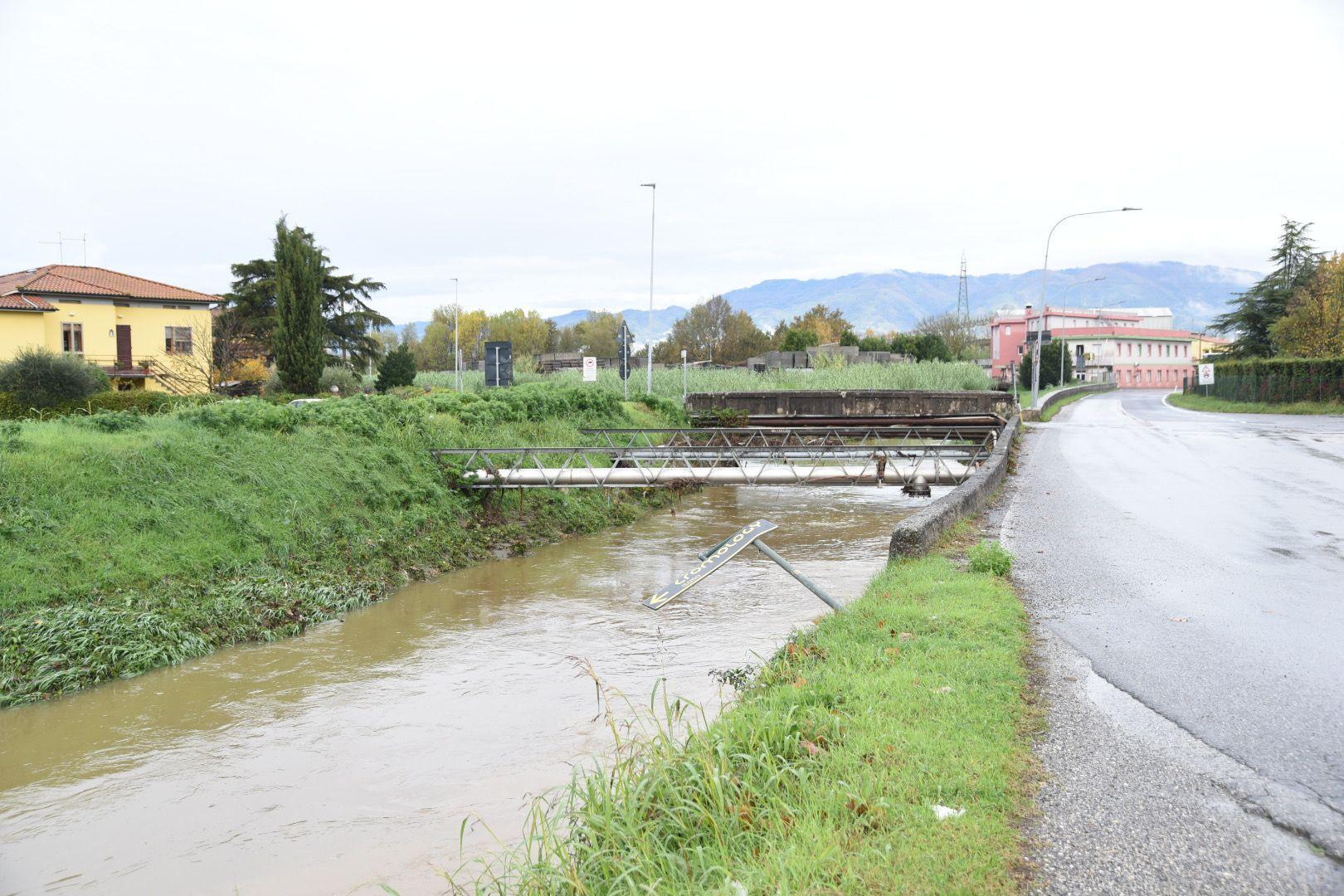 Maltempo in provincia di Lucca, fossi e canali sorvegliati speciali 