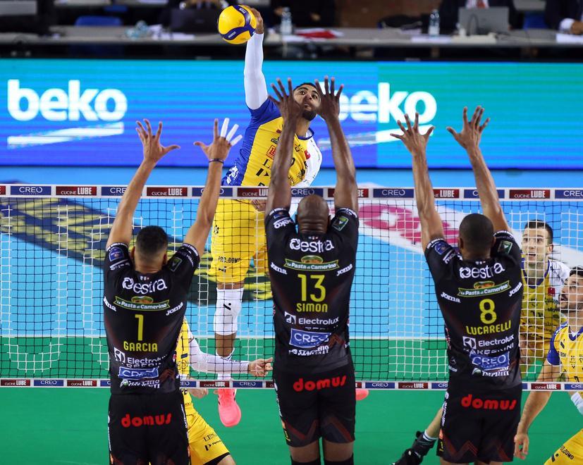 Modena cade anche a Civitanova contro la Lube 