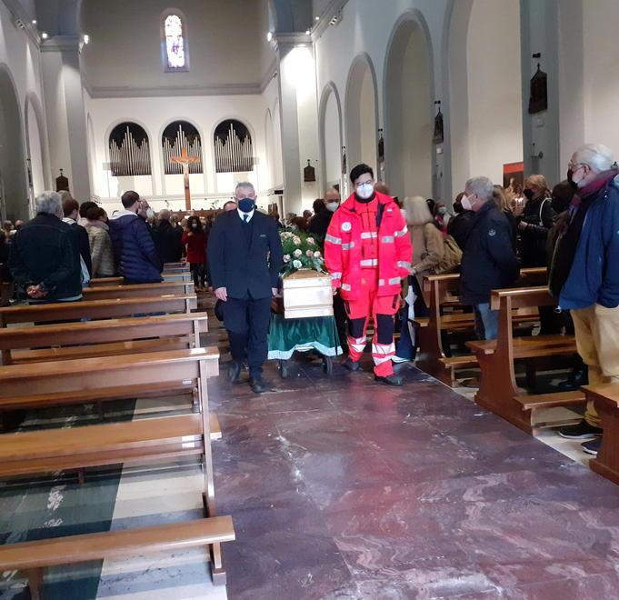 L’abbraccio degli ex allievi «Ciao signora dell’atletica» 