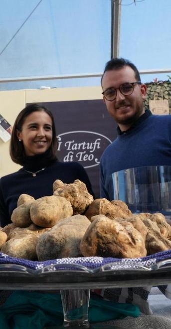 Emozioni, storia, gusto e... Panariello Debutto ok per il tartufo, oggi il bis