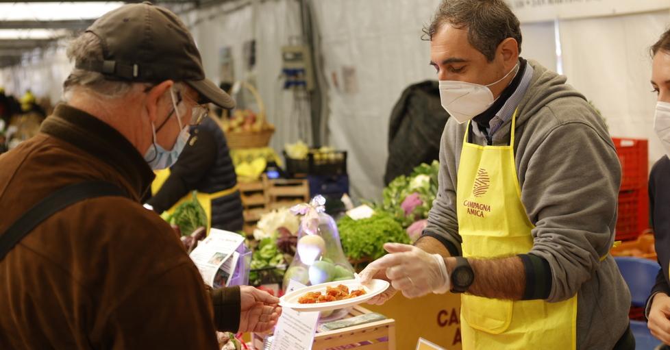 Benedizione dei mezzi agricoli e ancora mercato fino alle 19 