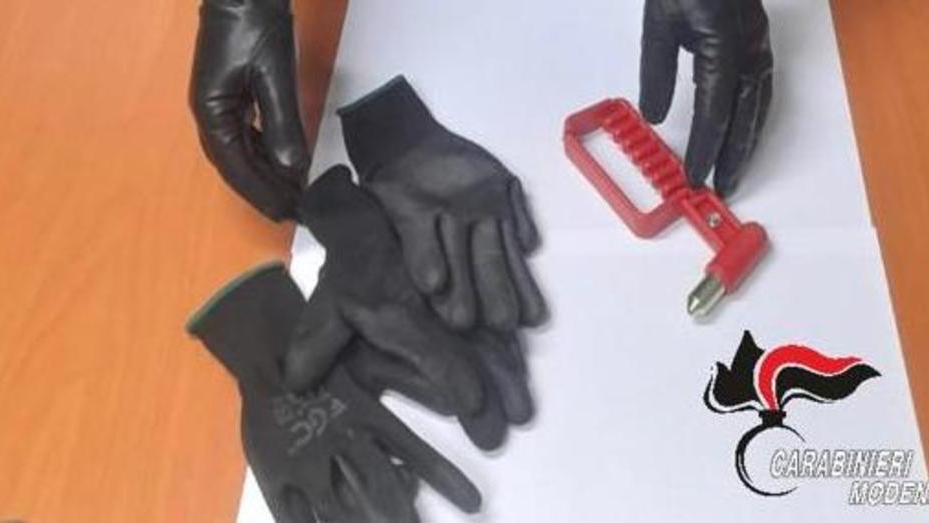 Stavano rubando dentro la scuola: presi tre minorenni di Castelfranco