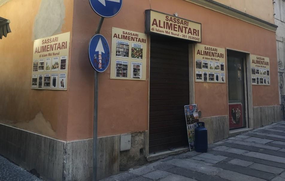 Sassari, carne guasta tra gli scaffali del market 