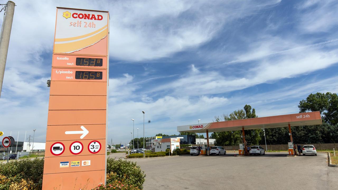 Ferrara, il “pieno” costa sempre di più. Da Conad i prezzi più bassi della città