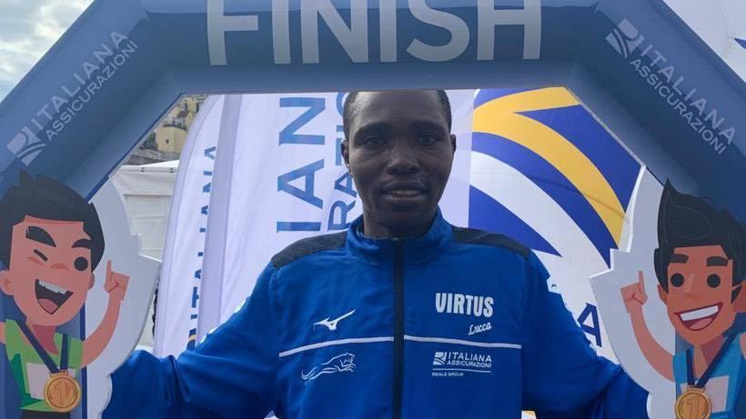Virtus Lucca da applausi alla maratona di Napoli con Kisorio e Mukandanga