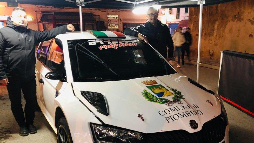Lo stemma del Comune sulla Skoda di Sollazzo