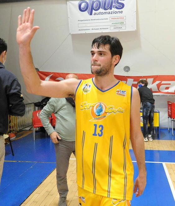 Golfo, più che una vittoria è una rinascita L’orgoglio gialloblù travolge il Legnano 