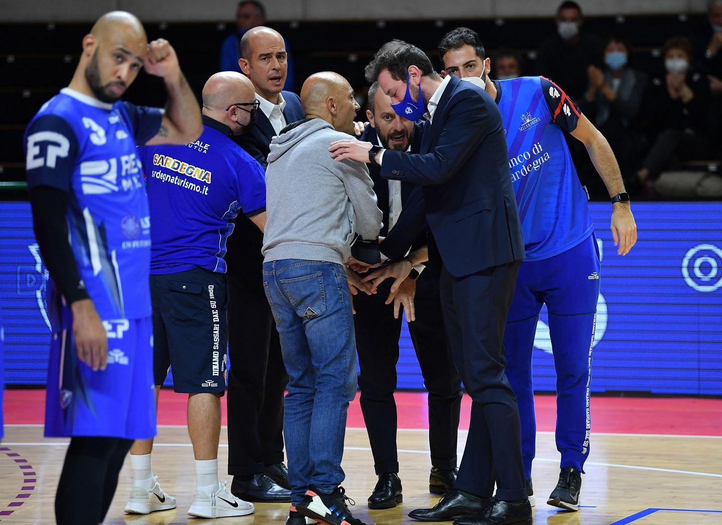 La Dinamo si illude e poi crolla È la quarta sconfitta di fila 