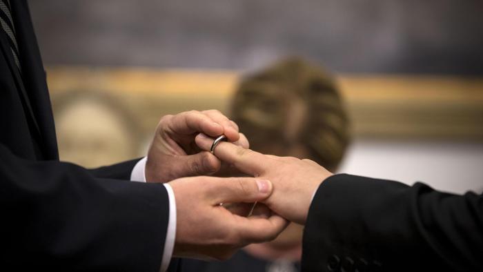 «Dopo cinque anni di matrimonio scopro che la mia unione non è mai esistita»