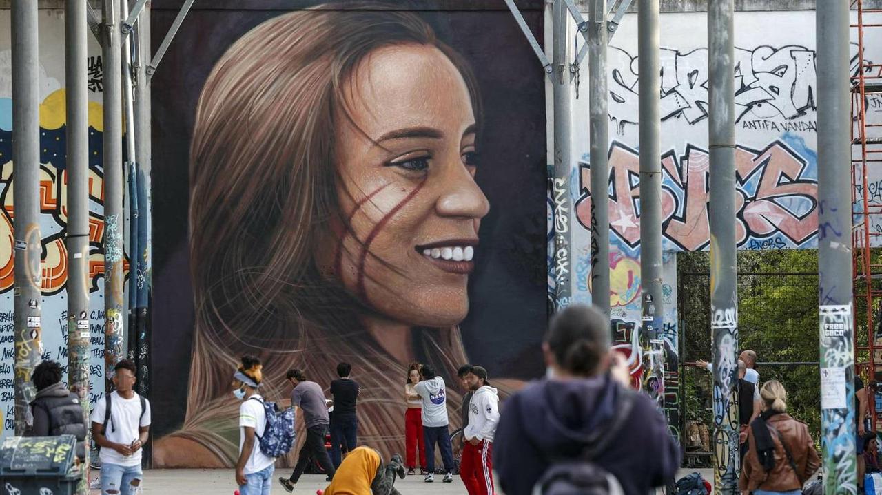 Il murale dedicato a Luana D'Orazio