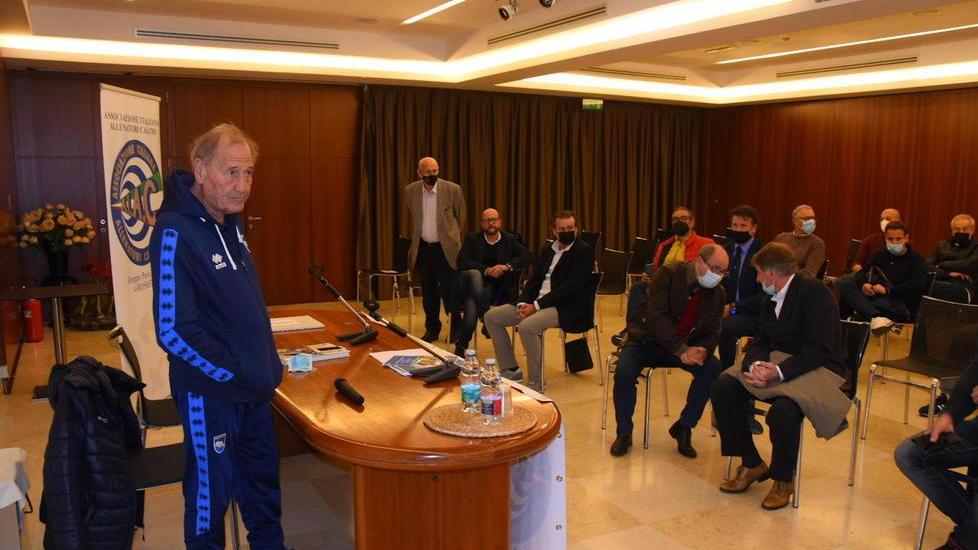 I mister a lezione da Giovanni Galeone