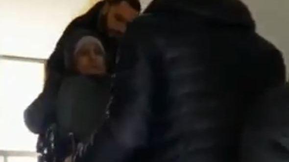 Cento, storia di Leila: «Genitori malati, sola non ce la faccio. Chiedo aiuto alla istituzioni»