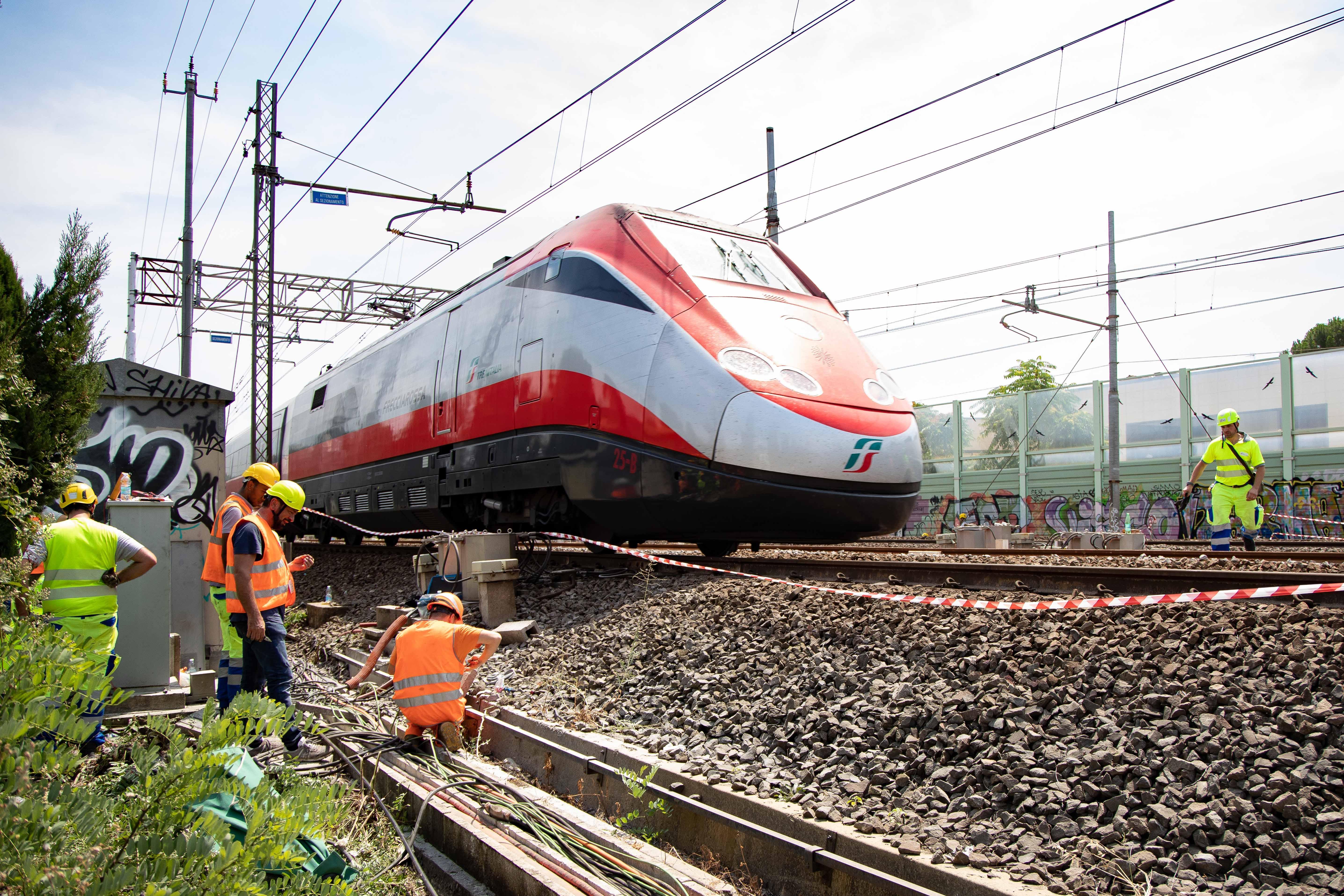 Operatori e tecnici per Ferrovie dello Stato