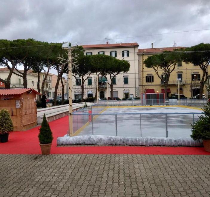  Pista per pattinare sul ghiaccio in arrivo in piazza Carducci