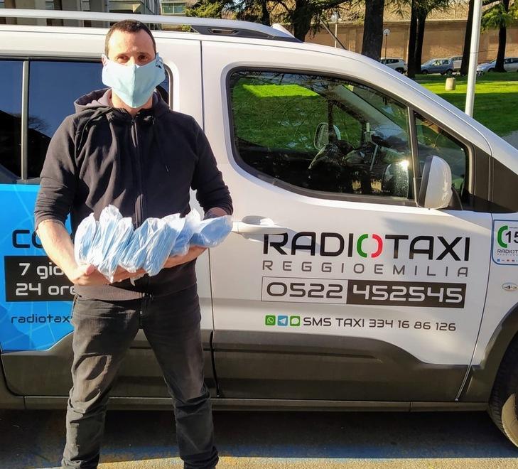 «Massimo due passeggeri sui taxi? Danneggiati ancora noi lavoratori» 