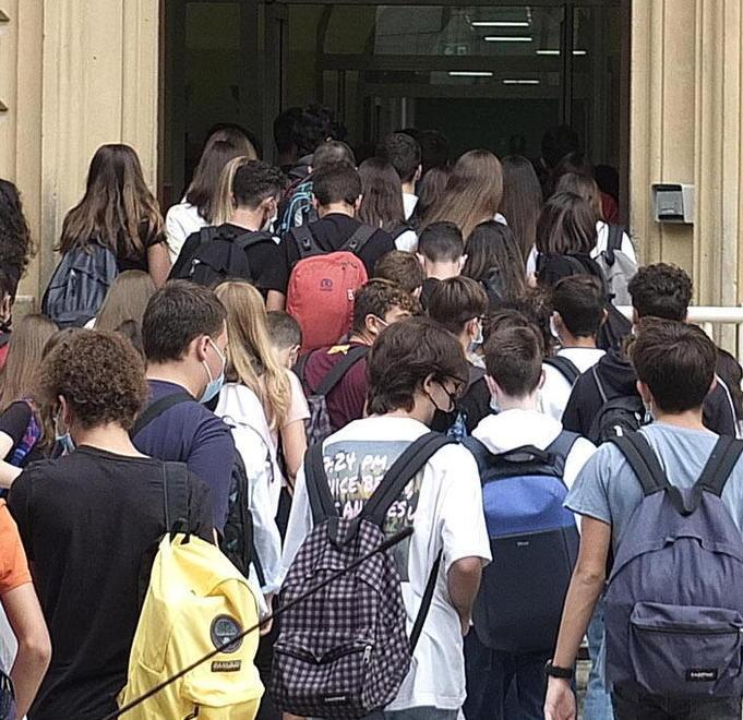 Una nuova scuola superiore divide il Consiglio comunale