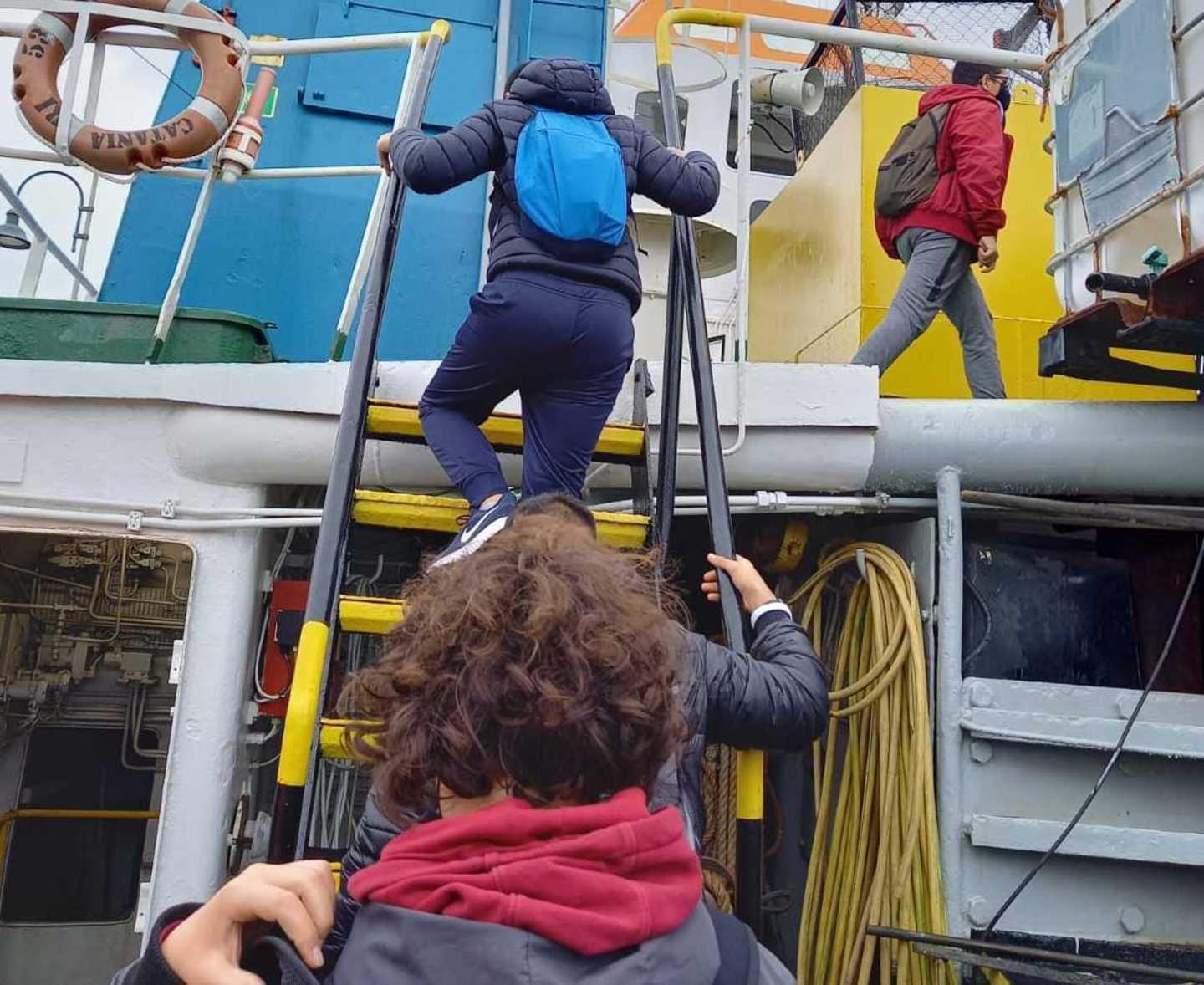 Tutti a bordo, lezione per gli studenti dell’Istituto nautico 
