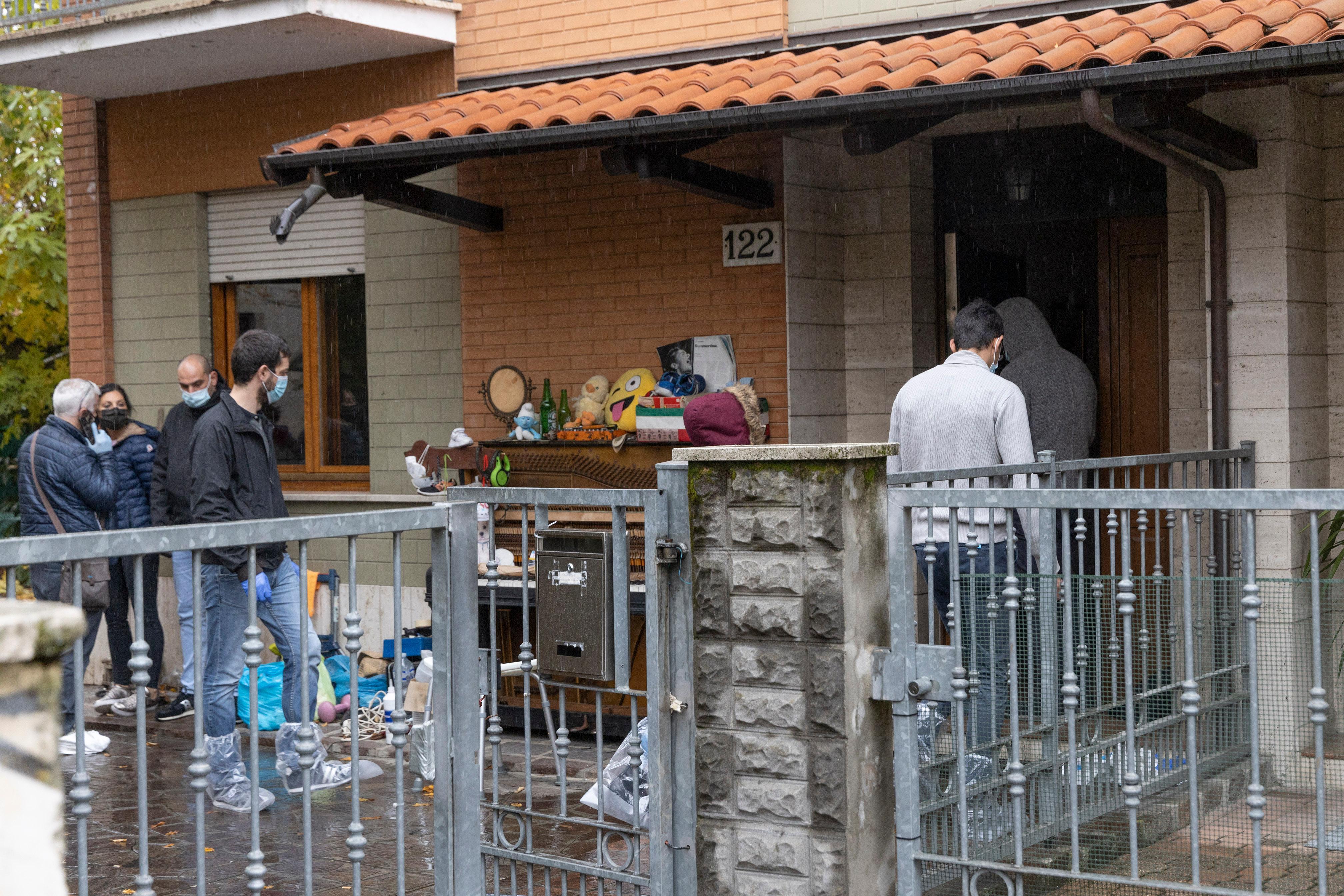 LO SPECIALE / Modena, tragedia in via dei Manzini. Uccide la mamma e lo racconta al bar: "L'ho fatta finita" 