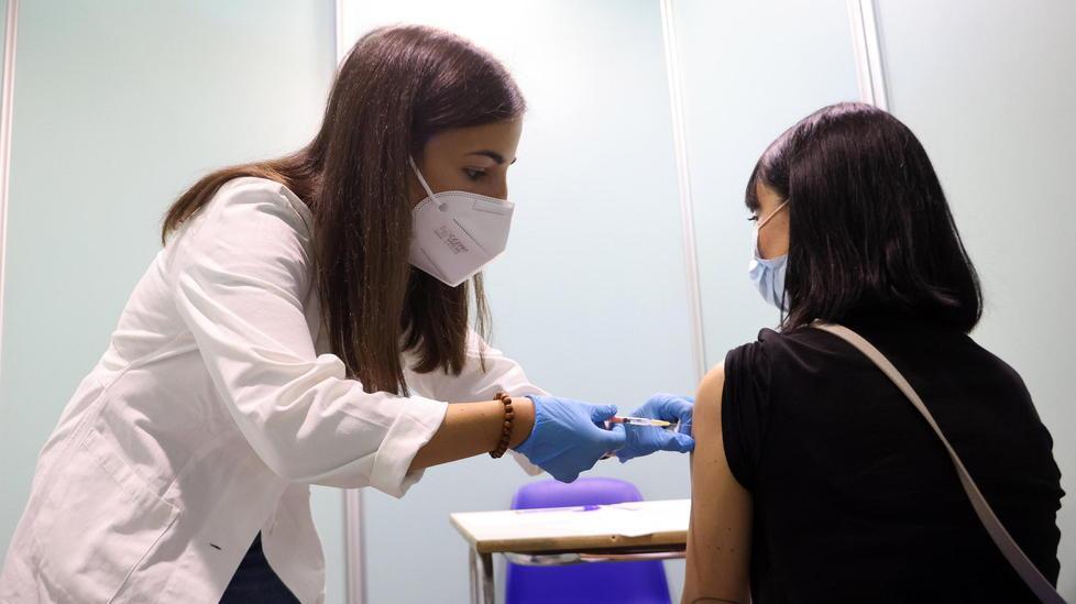 In Emilia-Romagna sospesi 563 operatori sanitari no-vax 