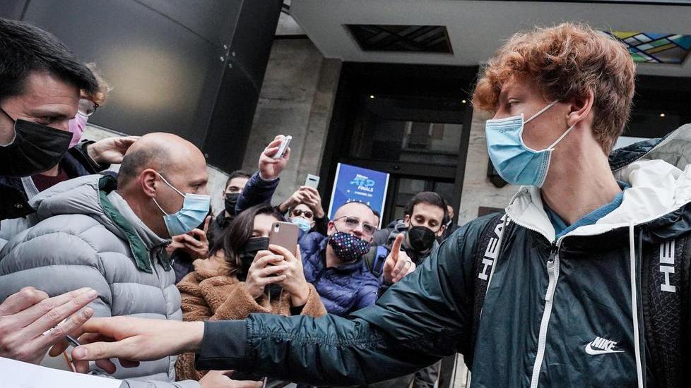 Sinner entusiasta e carico «Voglio vincere per Matteo»