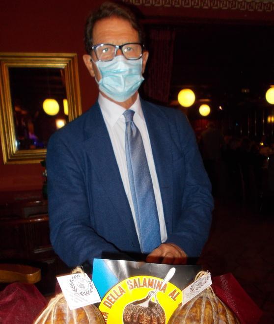 Fabio Capello allo Spirito e le salamine in regalo 