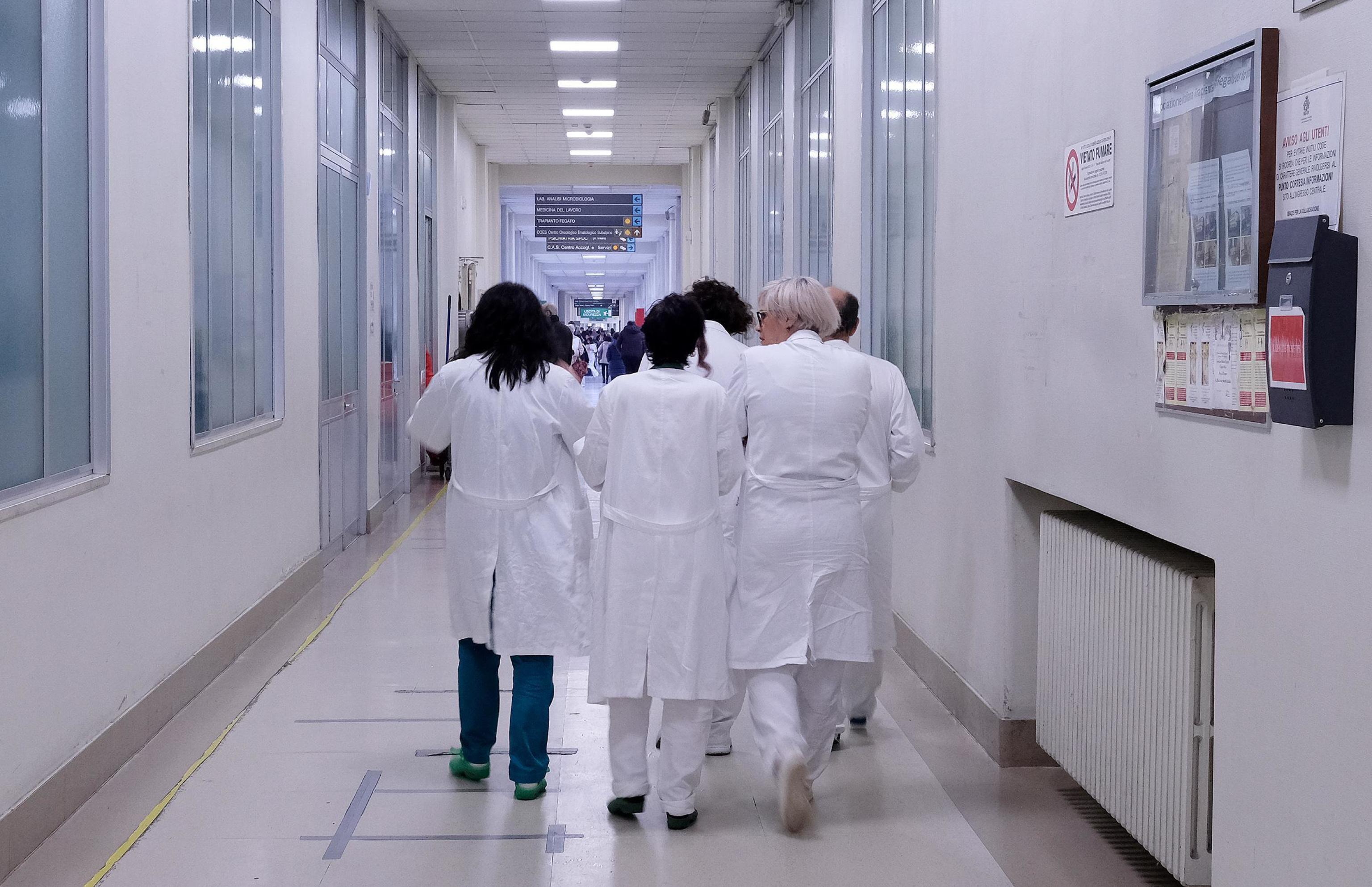 Sospesi 1.767 tra medici e dentisti non vaccinati