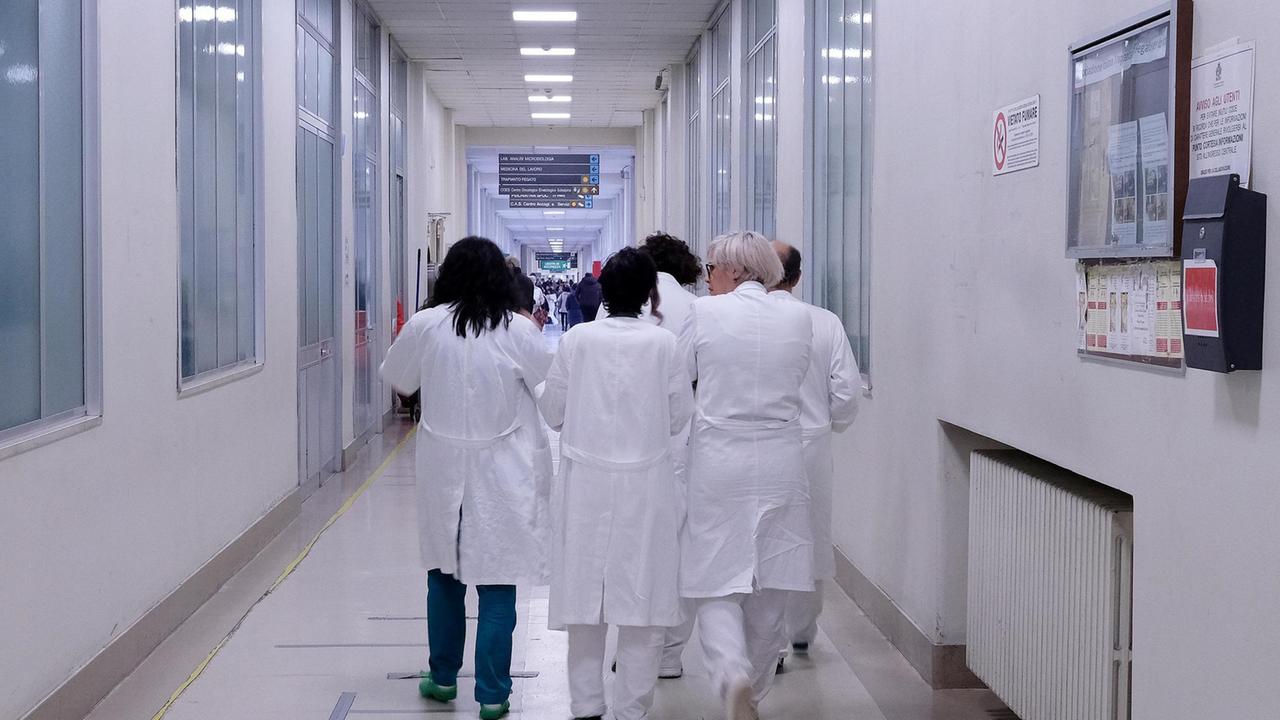Sospesi 1.767 tra medici e dentisti non vaccinati