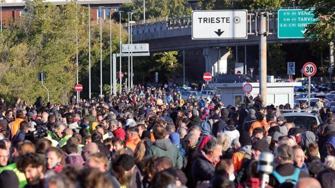Green pass: Porto Trieste disconosce Clpt come sindacato