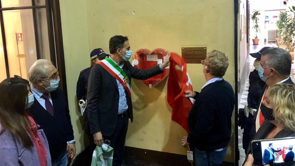 Inaugurato il defibrillatore in ricordo di Gianna Gambaccini 