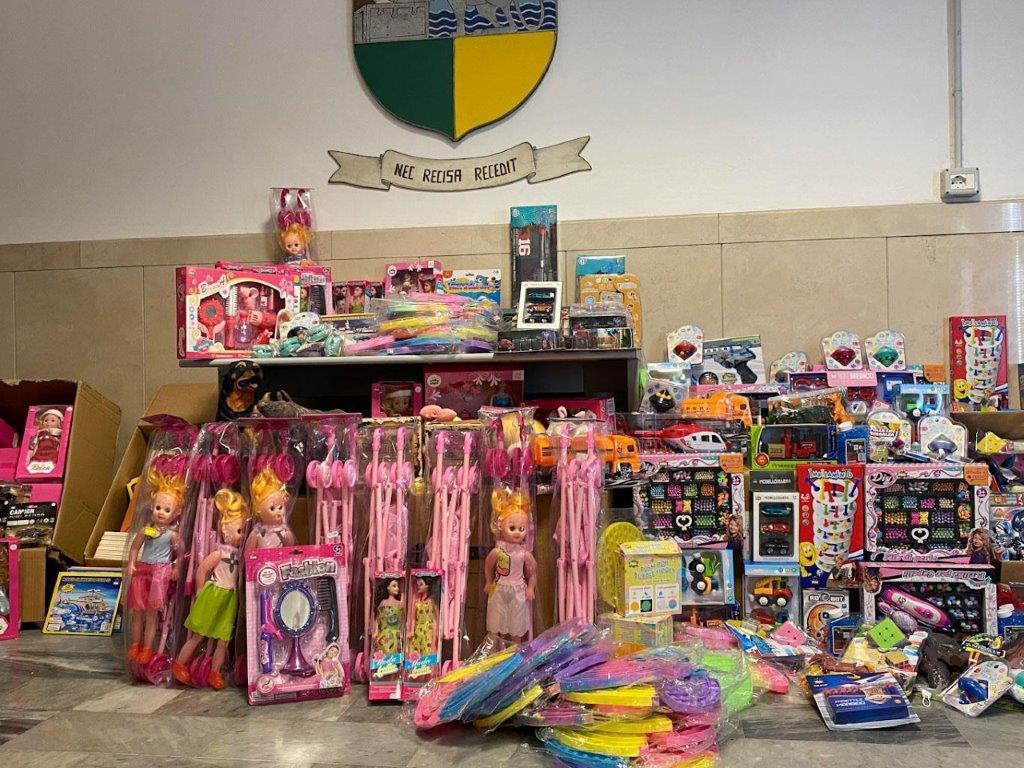 Sequestrati a Viareggio mille giocattoli pericolosi: indagato il titolare del negozio  