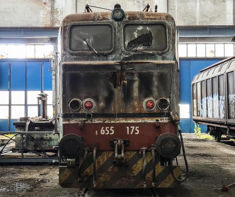 «Ripristinare decoro e dignità al locomotore della strage» 